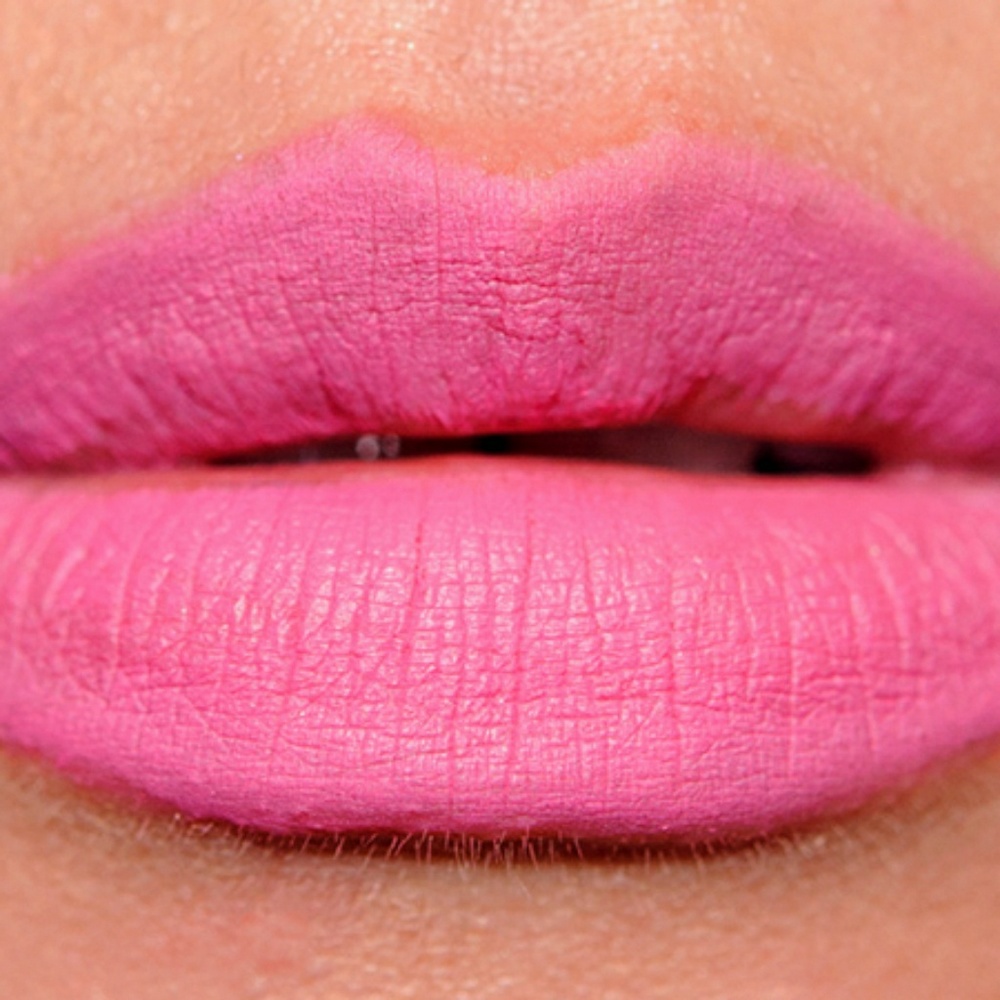 NIB Urban Decay Long Wear Lip Pencil - Obsessed 😍